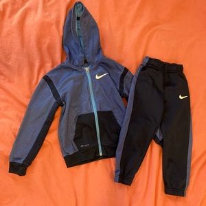 Nike Dri-fit Sweatsuit